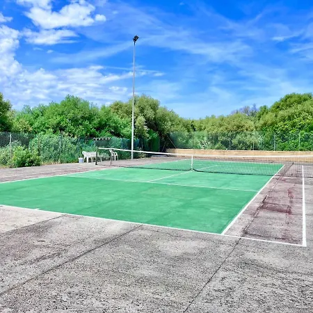 Accogliente Nel Con Piscina